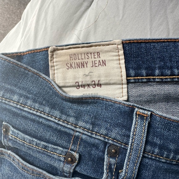 Abercrombie and Fitch light wash jeans - Picture 2 of 3